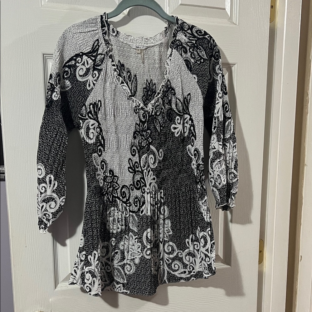 Milano Black and White Patterned Blouse